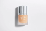 CAPTURE TOTALE Triple correcting serum foundation wrinkles-dark spots-radiance with sunscreen broad